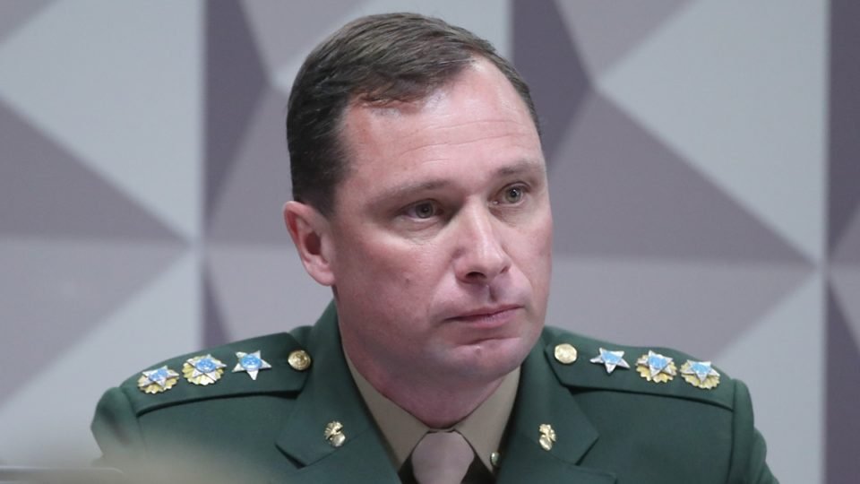Imagem de Depoimentos de Cid e de ex-comandantes mostram racha entre militares da ativa e grupo de Bolsonaro