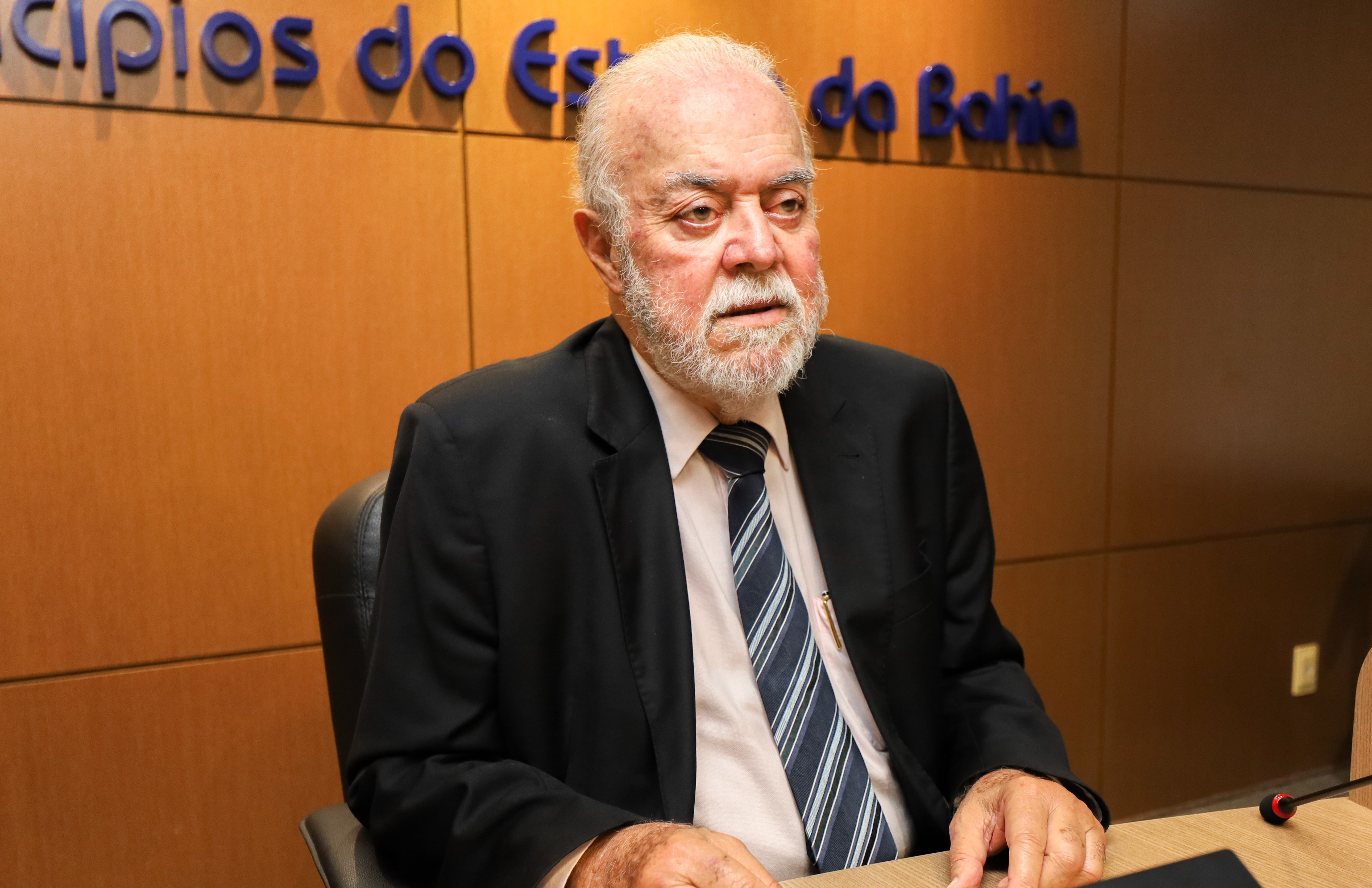 Imagem de TCM apura irregularidades na transmissão de cargos municipais