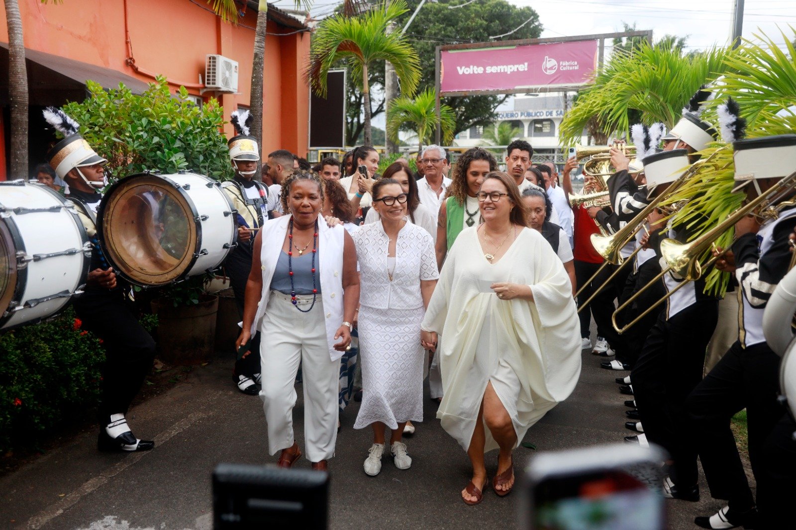 Imagem de Em Salvador, Janja prestigia celebração dos 20 anos da Fábrica Cultural e reforça apoio ao empreendedorismo feminino na Bahia