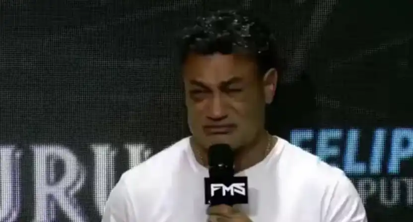 Imagem de Aos prantos, Popó anuncia aposentadoria: 'Não quero mais saber de boxe'
