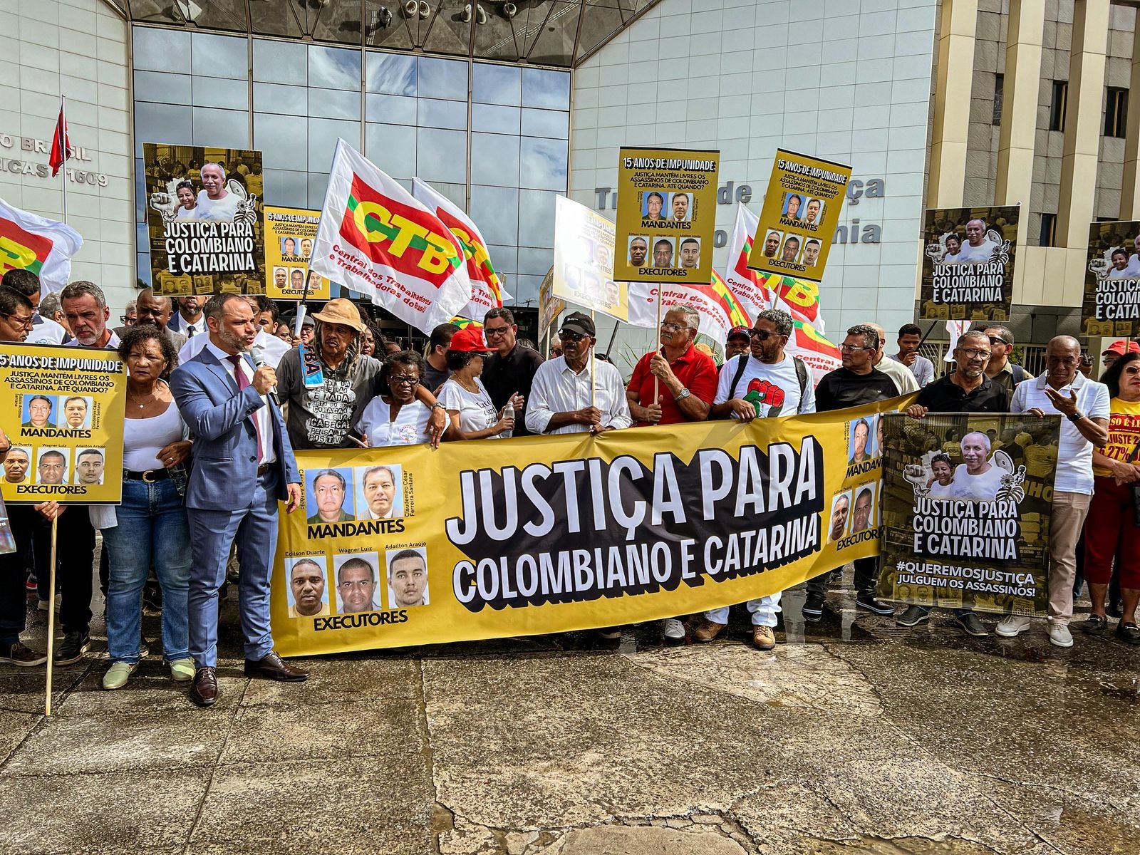 Imagem de Familiares e amigos pedem justiça por Paulo Colombiano e Catarina Galindo, pelos 15 anos de impunidade