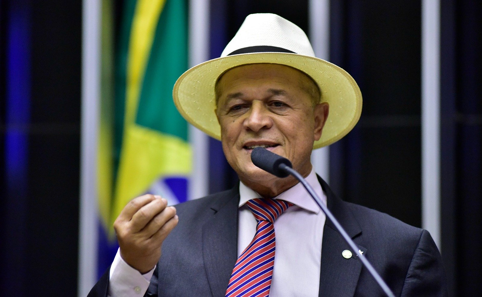 Imagem de Deputado destaca pesquisa desenvolvida pelo campus de Catu do IF Baiano a partir do látex da Mangaba