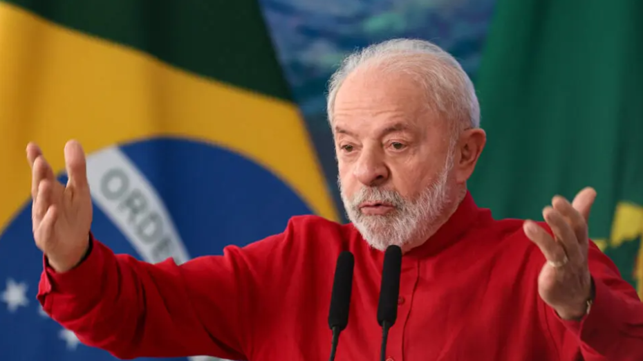 Imagem de Após mais de 24h, Lula se manifesta pela primeira vez sobre operação no Rio