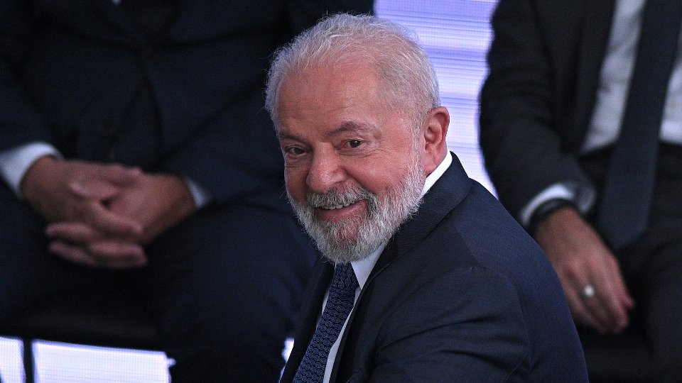 Imagem de Lula caminha para descumprir meta em 2024, mas só terá de frear gastos em 2026