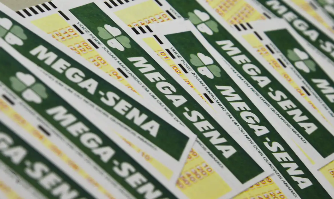Imagem de Mega-Sena acumula e próximo sorteio pode pagar R$ 165 milhões