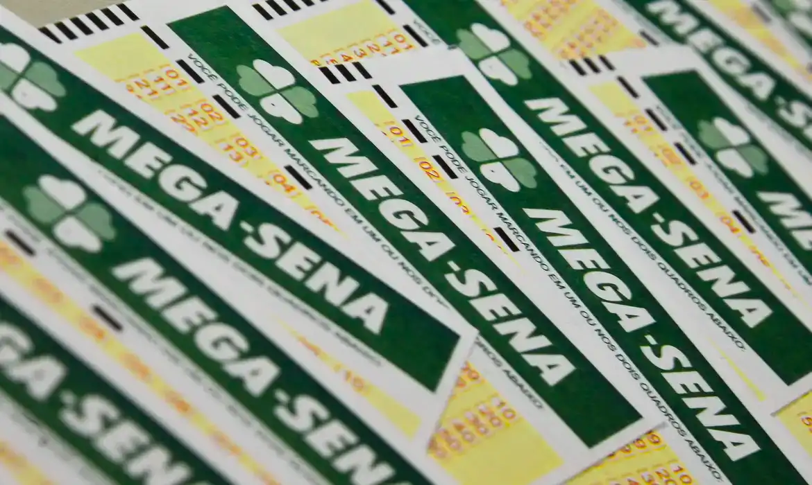 Imagem de Mega-Sena acumula e próximo sorteio pode pagar R$ 165 milhões