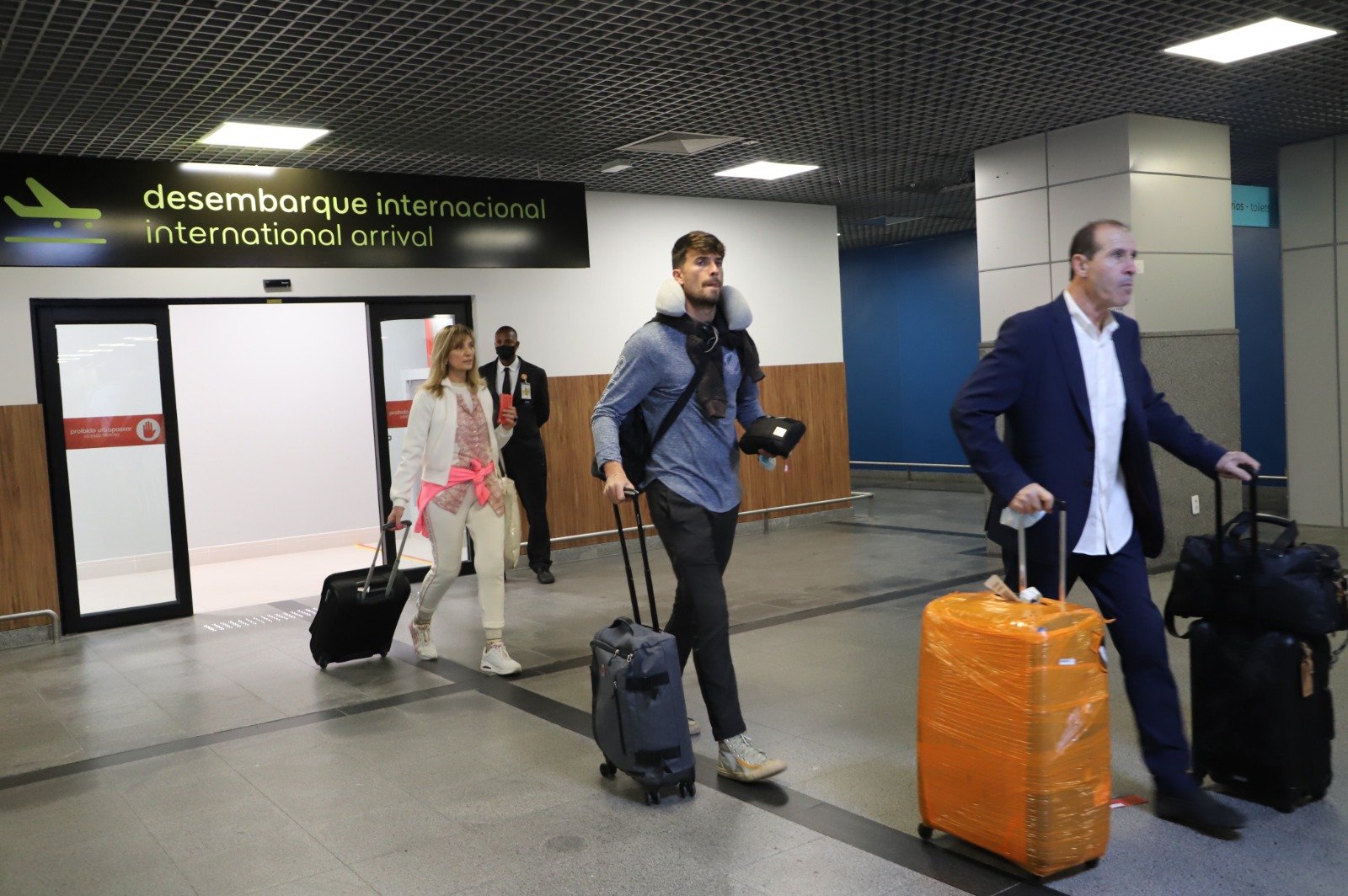 Imagem de Ampliação da malha aérea e promoção do destino Bahia fazem aumentar o número de turistas estrangeiros no estado