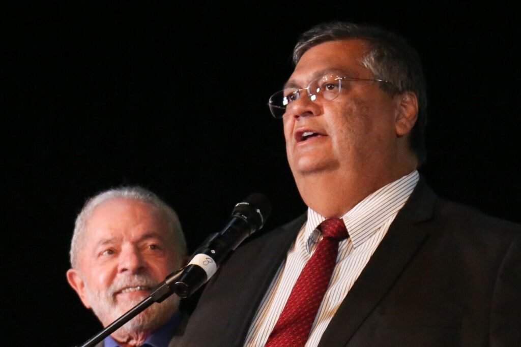 Imagem de Manifestações: deputado aciona Justiça contra Lula e Dino por prevaricação