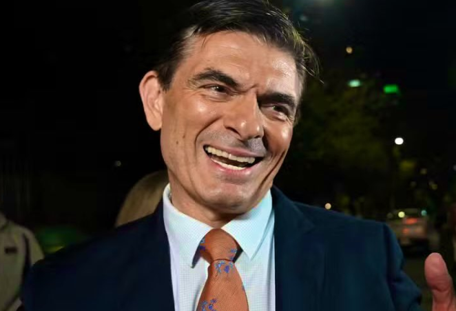 Imagem de Guindada à Direita: Rodrigo Paz Vence Eleição Histórica na Bolívia e Encerra Duas Décadas de Governo de esquerda