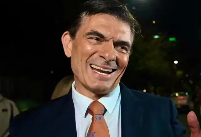 Imagem de Guindada à Direita: Rodrigo Paz Vence Eleição Histórica na Bolívia e Encerra Duas Décadas de Governo de esquerda