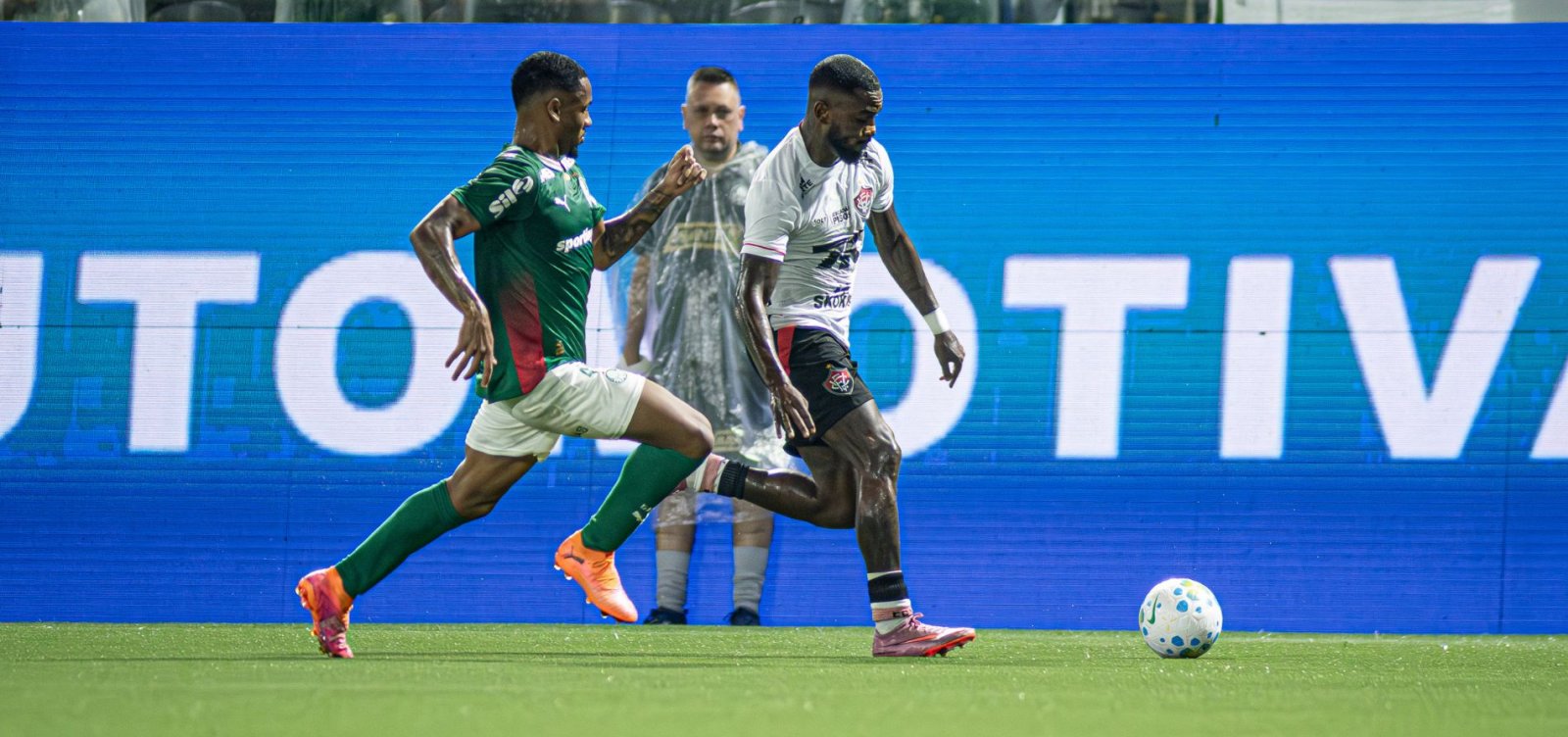 Imagem de Sem reação, Vitória sofre goleada para o Palmeiras pelo Brasileirão