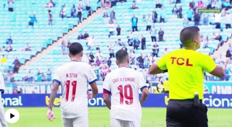 Imagem de Com pênalti polêmico, Grêmio segura pressão do Bahia e volta a vencer após cinco jogos