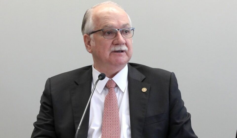 Imagem de Fachin surpreende, critica STF legislador e fala em ‘contenção’