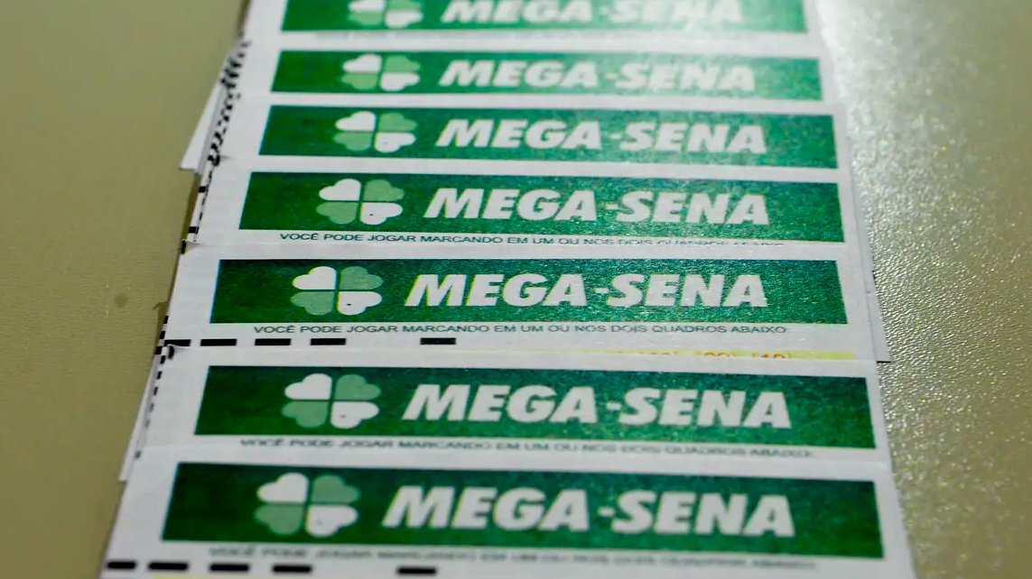 Imagem de Mega-sena acumula e prêmio vai a R$ 17,5 milhões