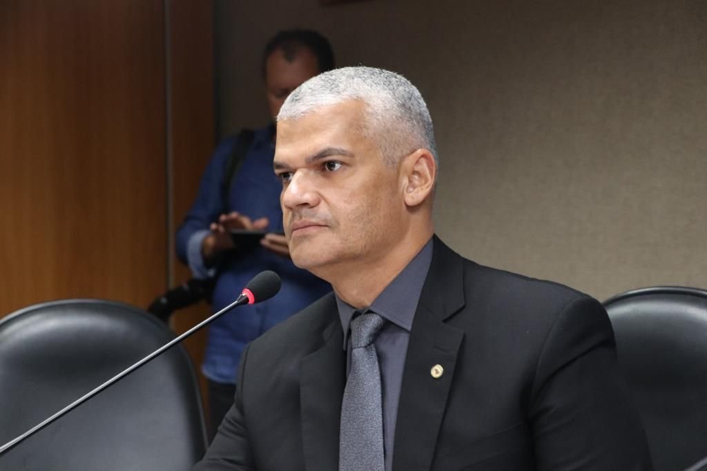 Imagem de Projeto do deputado Pablo Roberto estabelece recomposição salarial automática para servidores e empregados do Estado