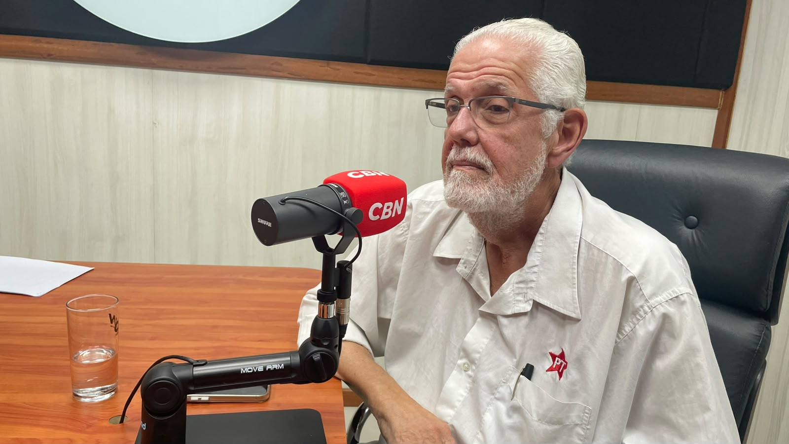 Imagem de Jorge Solla estima 'Jerônimo em céu de brigadeiro' para se reeleger, mas prevê redução da bancada federal do PT na Bahia
