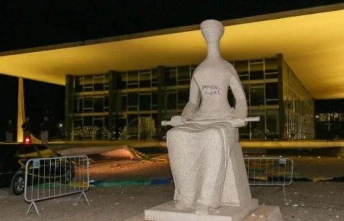 Imagem de Atos de vandalismo não se enquadram como terrorismo