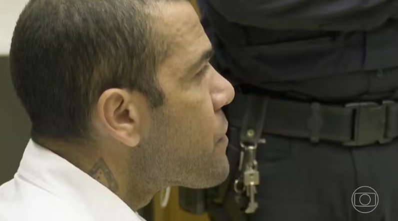 Imagem de Daniel Alves: Justiça da Espanha decide dar liberdade provisória sob fiança de 1 milhão de euros