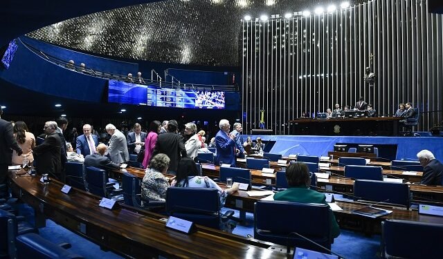 Imagem de Senado aprova projeto que dá mais poder ao governo em julgamentos do Carf