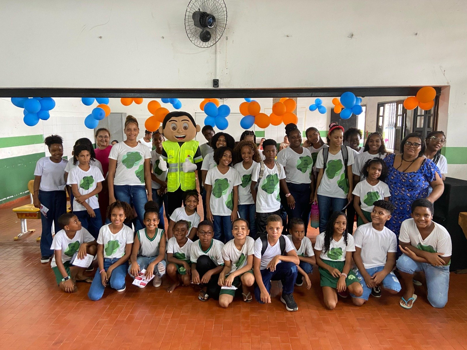 Imagem de Bahia Norte promove blitz educativa em escola de Simões Filho