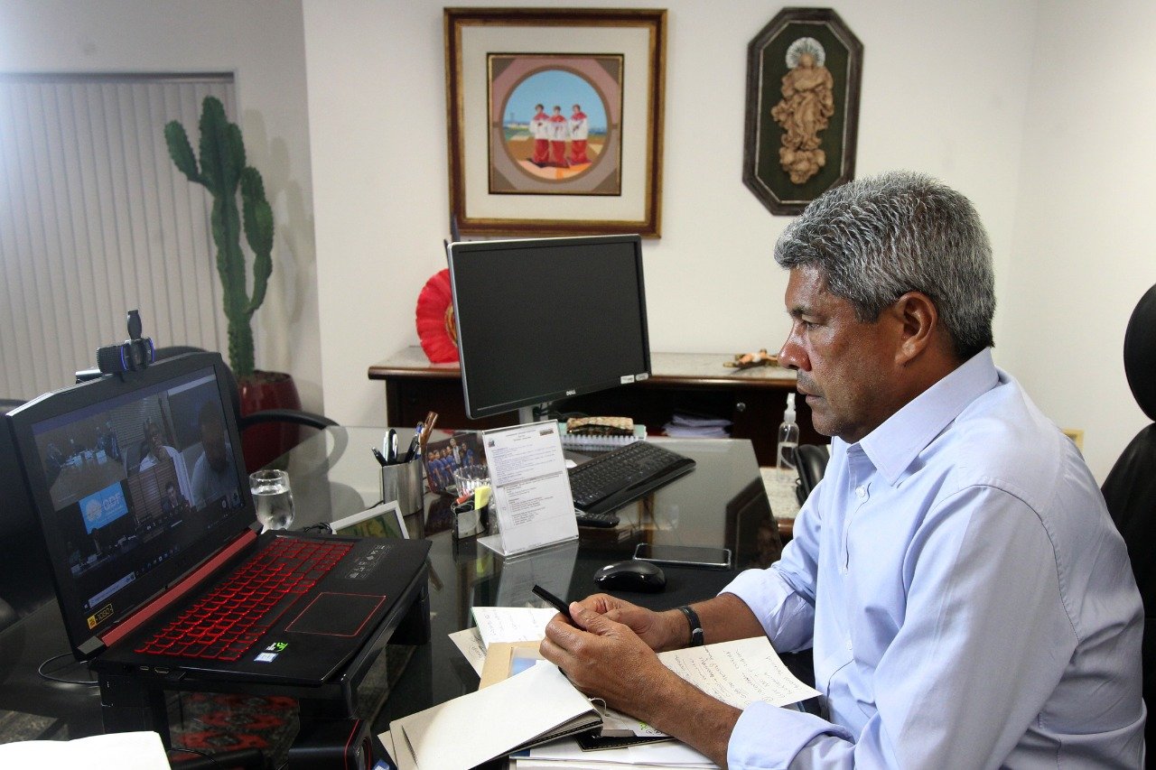 Imagem de Por videoconferência, Jerônimo Rodrigues se reúne com ministro e governadores para discutir relação entre Estados e União 