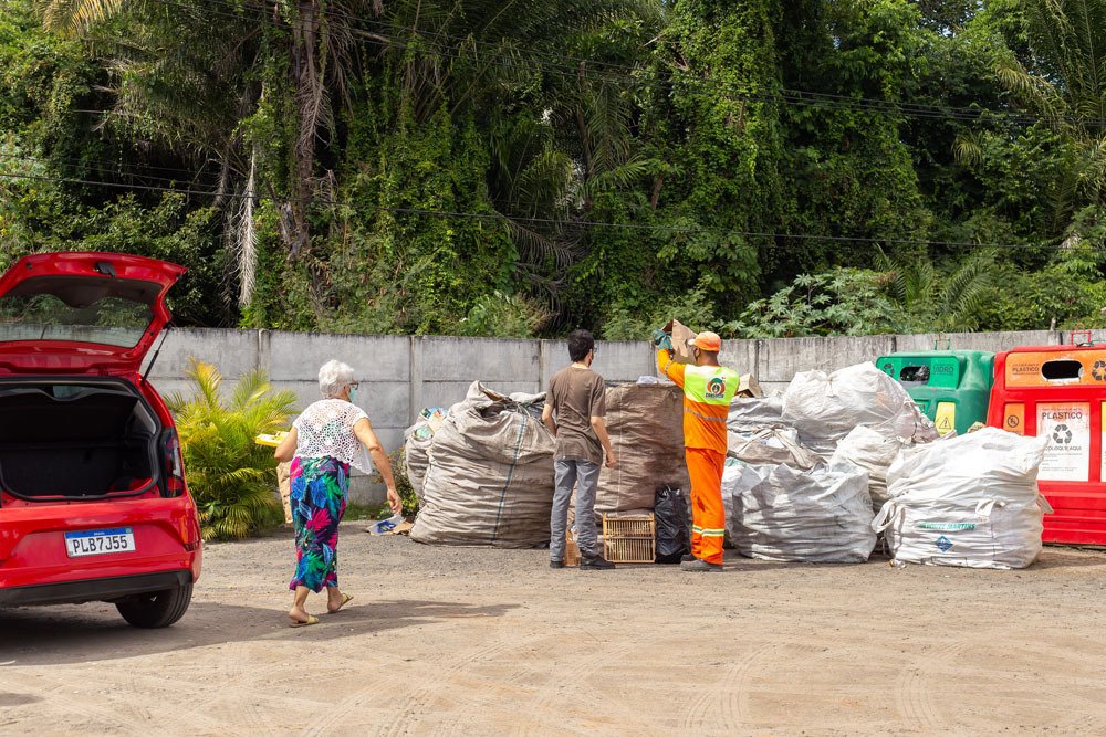 Imagem de Prefeitura de Lauro de Freitas deve mais de R$ 10 milhões a empresas que atuam com limpeza urbana, dizem garis