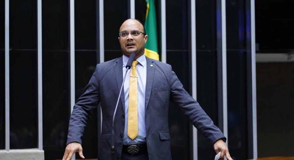 Imagem de Capitão Alden expõe  números de guerra na Bahia e repudia indicação de ex-primeira-dama para o TCM