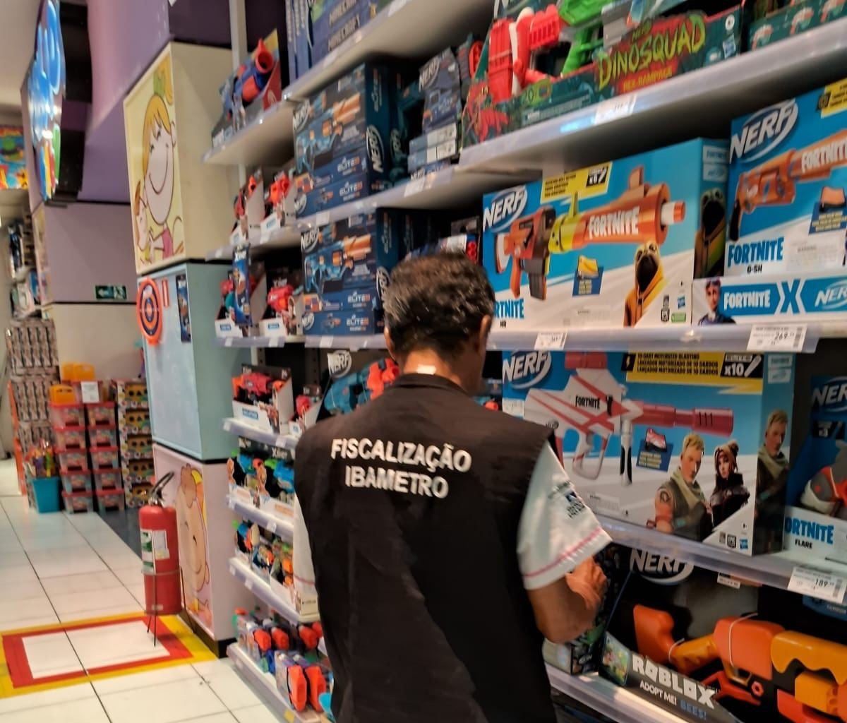 Imagem de IBAMETRO realiza Operações Especiais para garantir a segurança e qualidade dos produtos natalinos