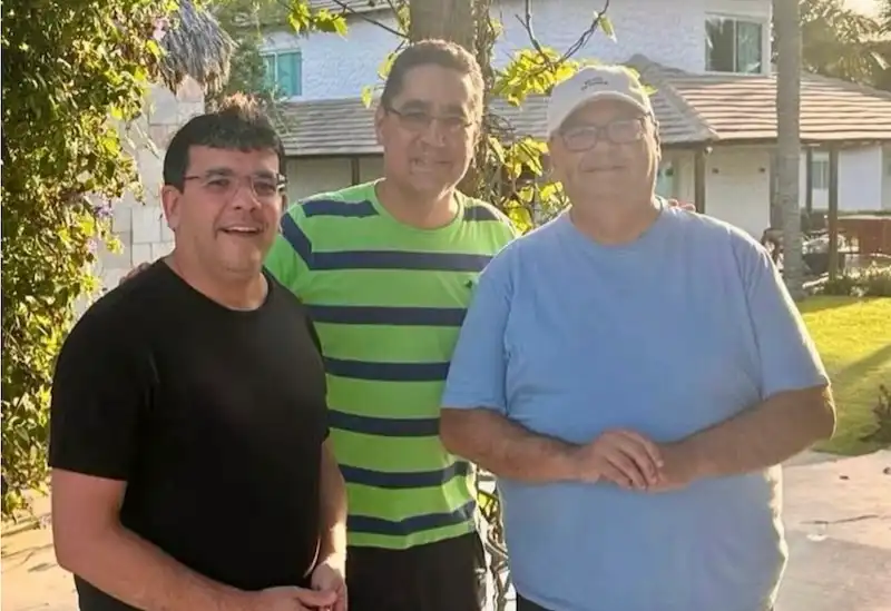 Imagem de Após pedir ao STF para anular investigação da PF, governador recepciona Dino em pousada da família