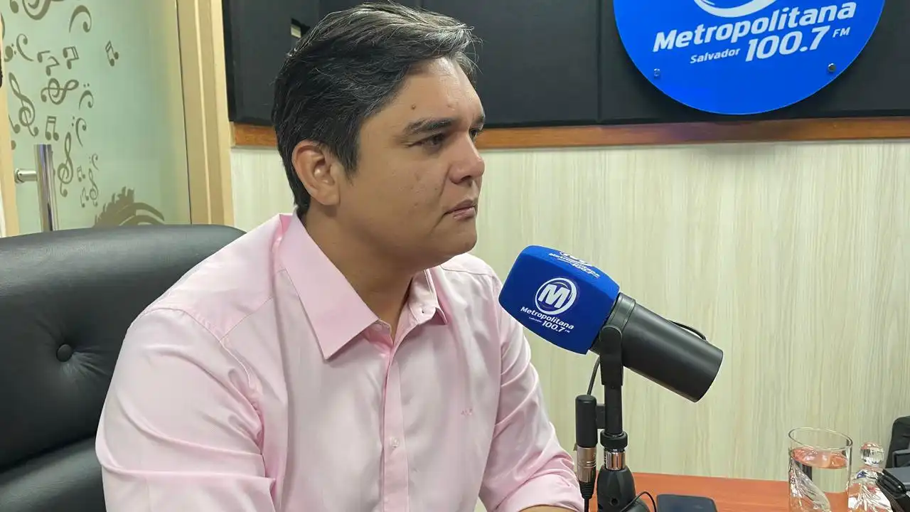 Imagem de Vitor Bonfim nega ‘fritura’ de Geraldo Jr. e diz que manutenção de vice é 'processo natural'; emedebista deve ser confirmado por Lula