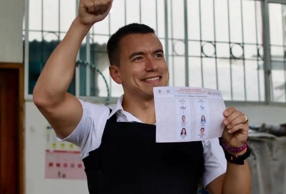 Imagem de Direita vence de novo no Equador: Noboa reeleito
