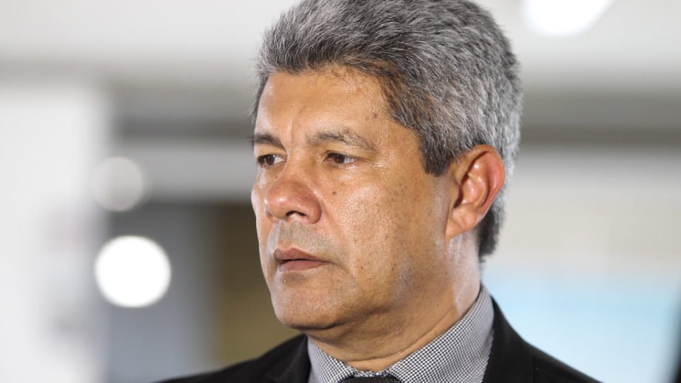 Imagem de Jerônimo reforça solidariedade e acompanha tragédia em São Paulo