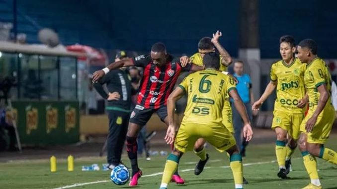 Imagem de Com atuação apática, Vitória é derrotado por 2 a 0 pelo Mirassol