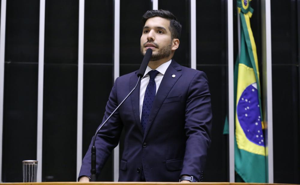 Imagem de Presidente do PL no Ceará anuncia ‘pausa’ em aliança com Ciro Gomes