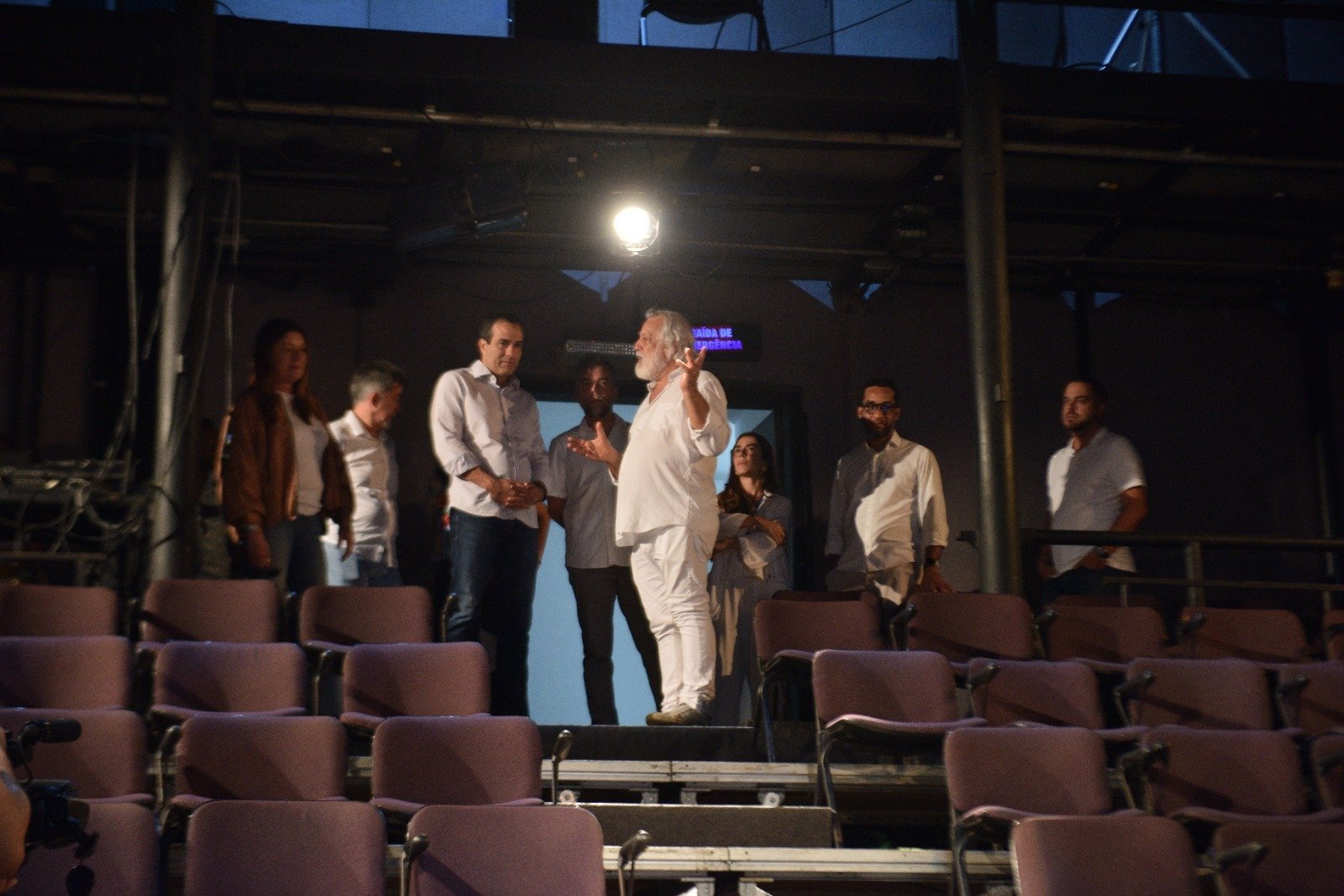 Imagem de Bruno Reis faz visita técnica ao Teatro Vila Velha e discute revitalização do espaço