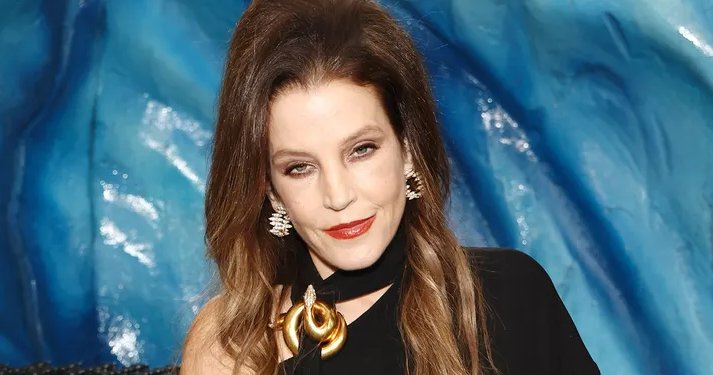 Imagem de Lisa Marie Presley, única filha de Elvis e Priscilla, morre aos 54 anos