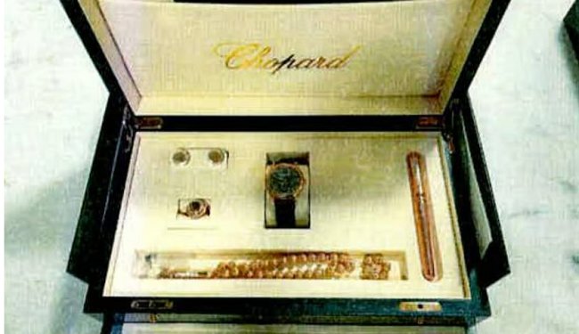 Imagem de TCU diz que Bolsonaro não pode usar ou vender joias sauditas