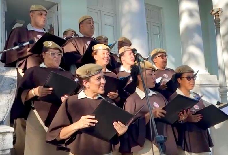 Imagem de Coral da PMBA levará emoção e música ao Hospital de Brotas em celebração especial