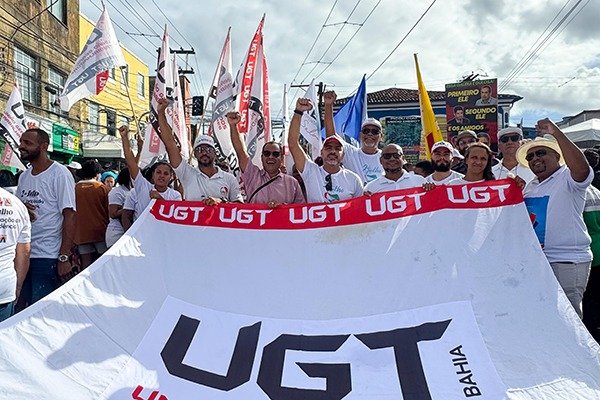 Imagem de UGT-BA leva pauta trabalhista e ambiental ao cortejo do 2 de Julho