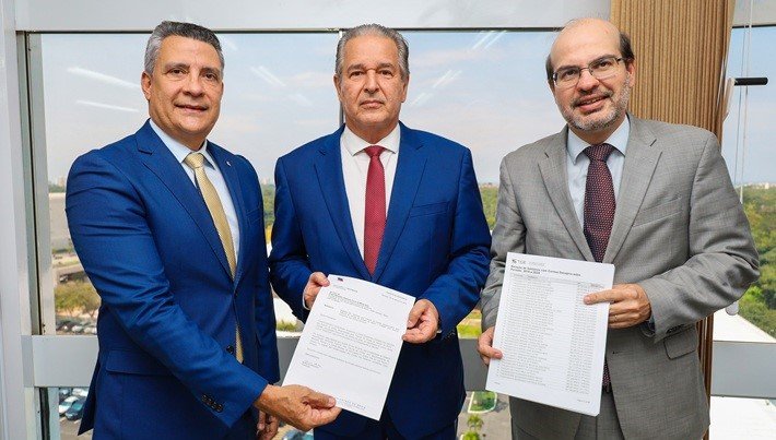 Imagem de TCE/BA envia lista ao TRE com 597 gestores que tiveram suas contas reprovadas