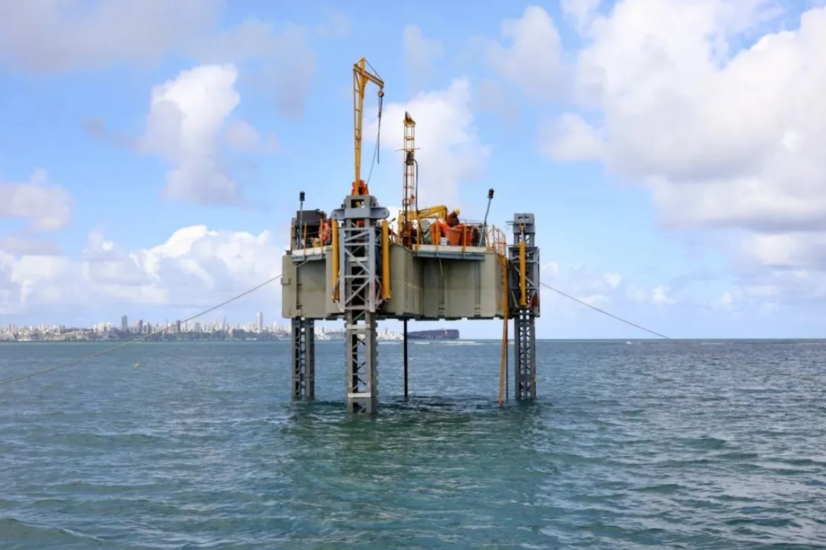 Imagem de Mergulhador que fazia sondagem da ponte Salvador-Itaparica desaparece no mar