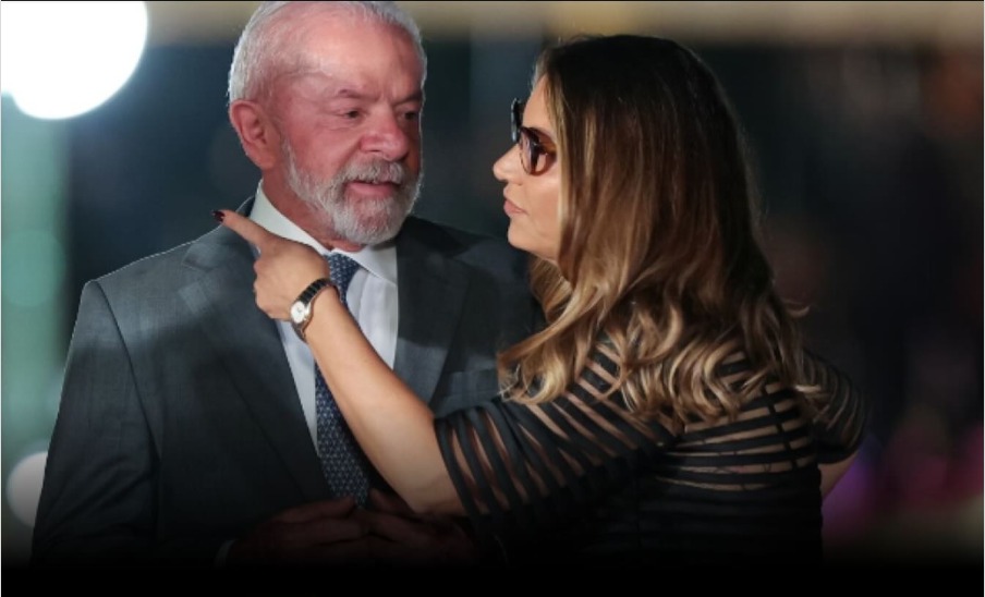 Imagem de Lula tenta blindar Janja no caso de jatinhos da FAB