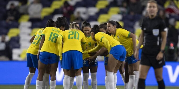 Imagem de Seleção brasileira feminina perde jogo-treino para sub-15 masculino de estado australiano