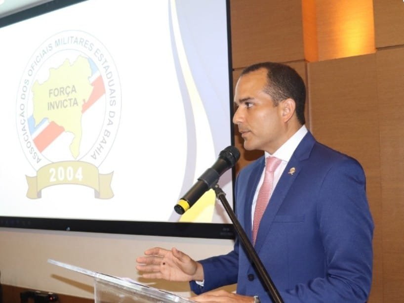 Imagem de Categoria dos militares estaduais da Bahia expressam insatisfação com reajuste salarial de 4%