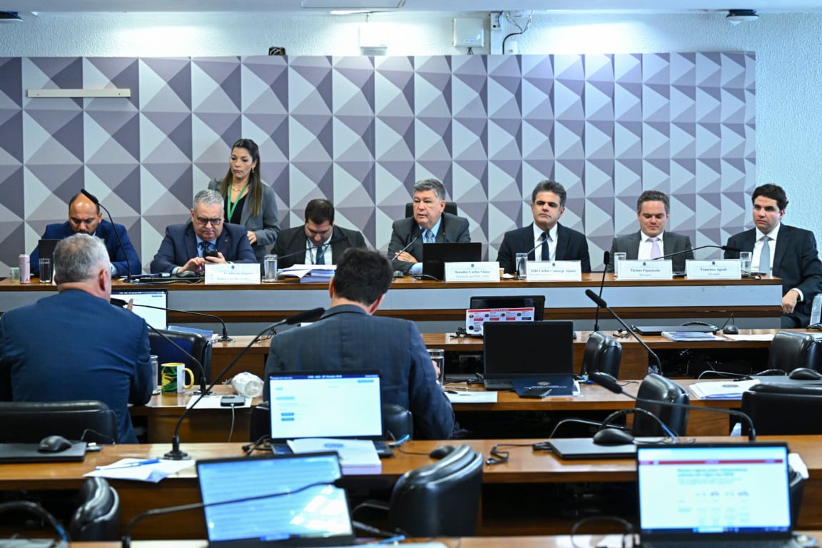 Imagem de Oposição busca assinaturas para emplacar nova anistia via Senado