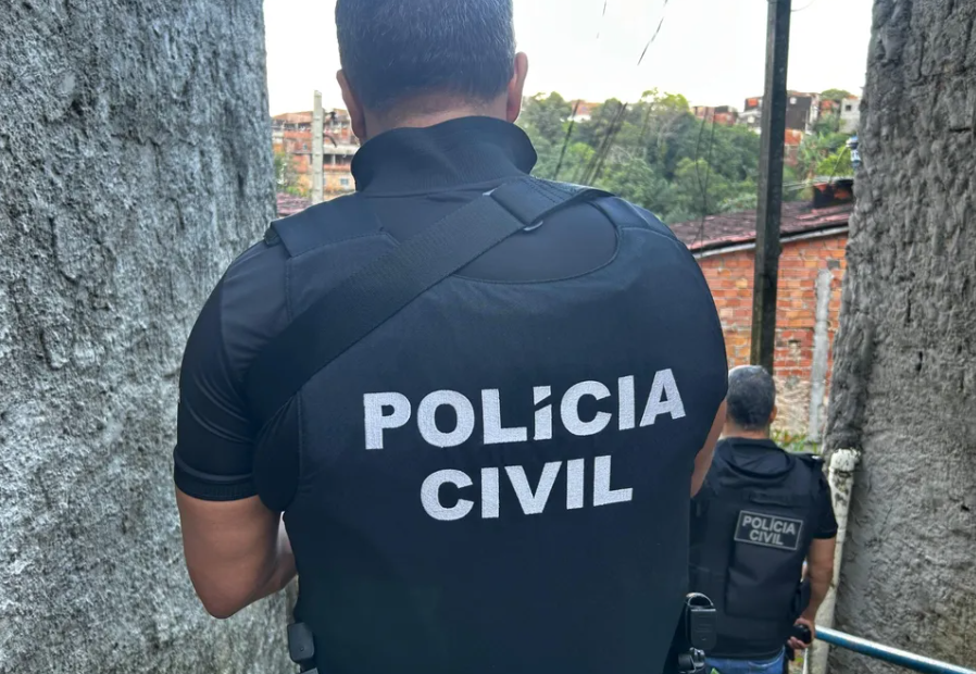 Imagem de Prefeitura suspende serviços e pede que população fique em casa após tiroteio