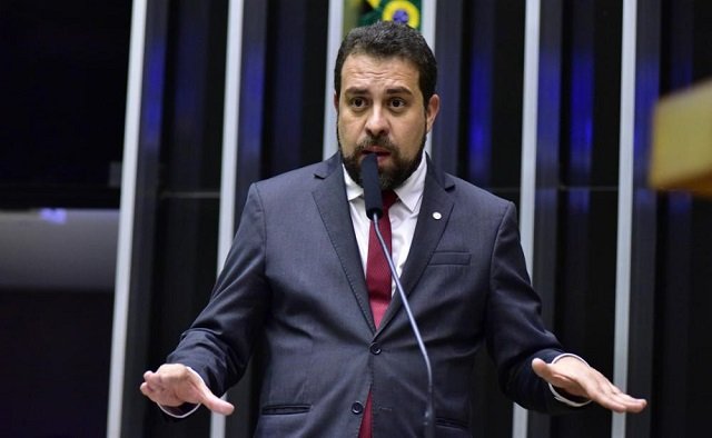Imagem de Boulos apaga publicação sobre crescimento da renda dos mais pobres no governo Bolsonaro