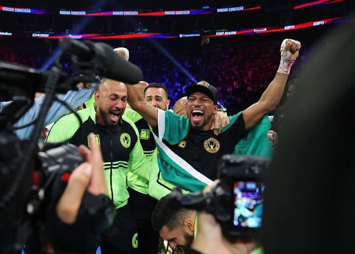 Imagem de Robson Conceição Conquista Título Mundial de Boxe Profissional