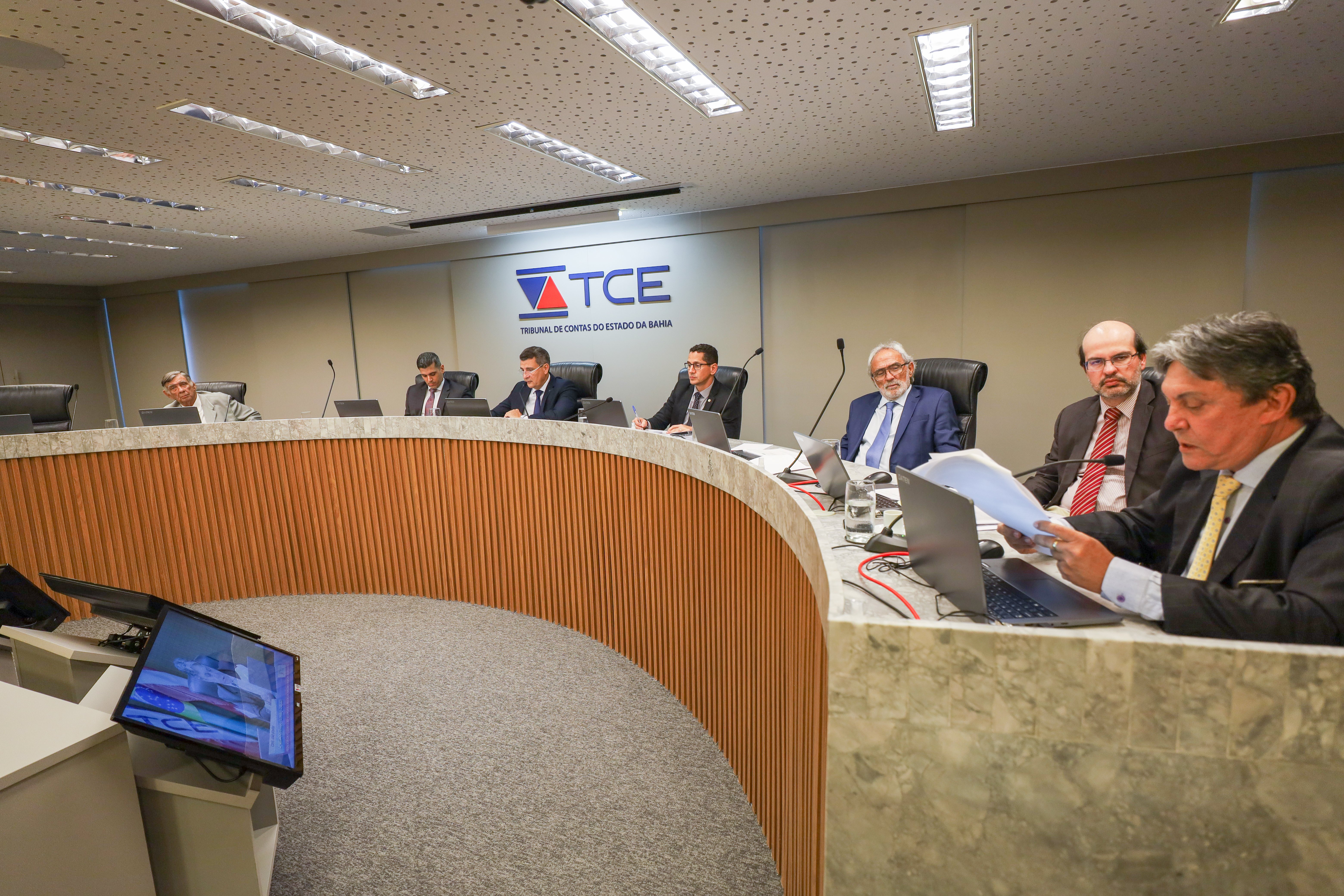 Imagem de TCE/BA desaprova contas da Bahia Pesca e multa ex-diretor-presidente