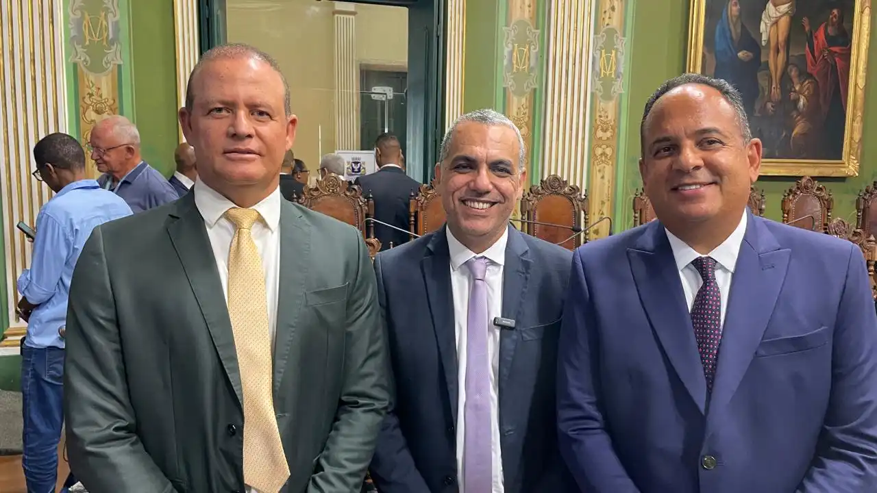 Imagem de 'Fácil falar de Brasília', 'Mega Sena para pagar empréstimos' e 'Acredito mais em Papai Noel': vereadores detonam Rui e Jerônimo